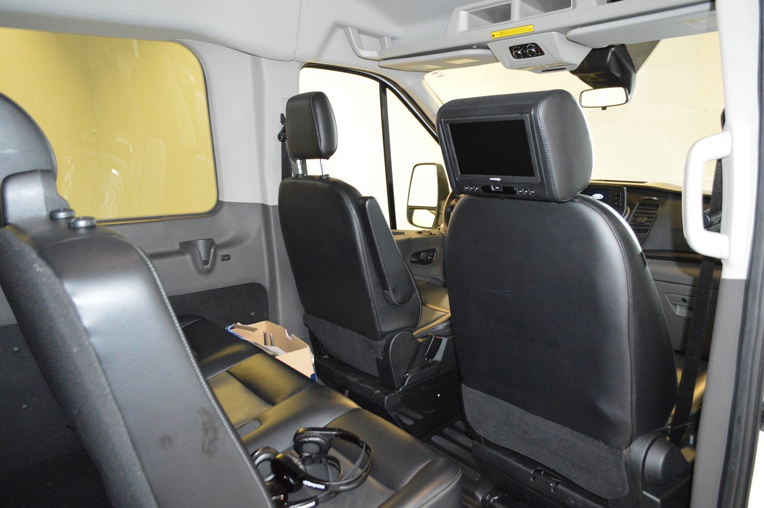 2025 Ford Transit Passenger Wagon XL