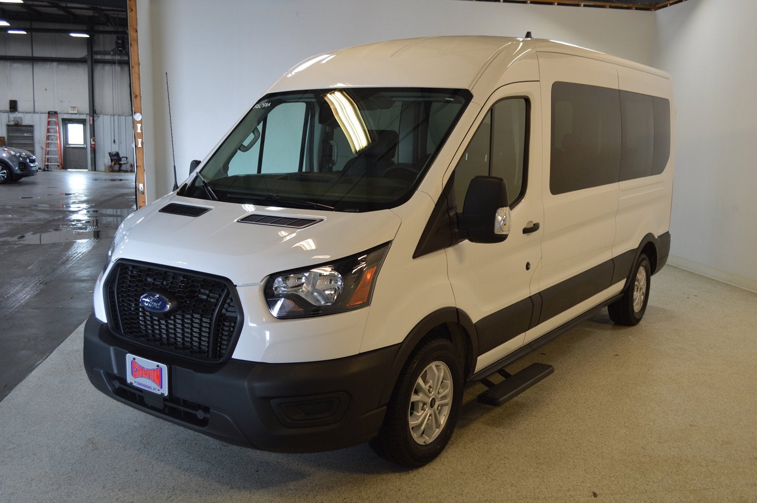 2025 Ford Transit Passenger Wagon XL