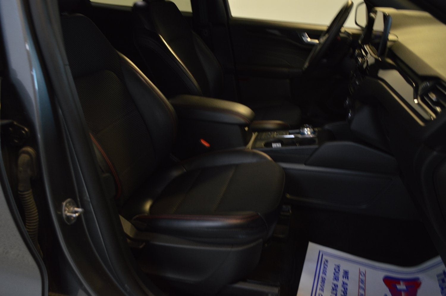 2025 Ford Escape ST-Line Select