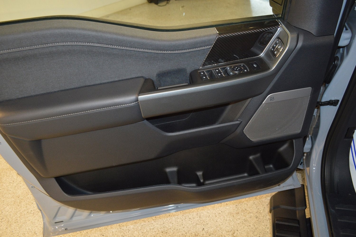 2026 Ford Super Duty F-250 SRW ROUSH LARIAT