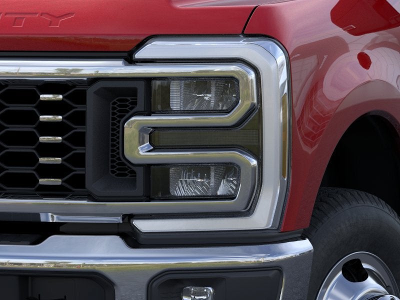 2026 Ford Super Duty F-350 DRW LARIAT