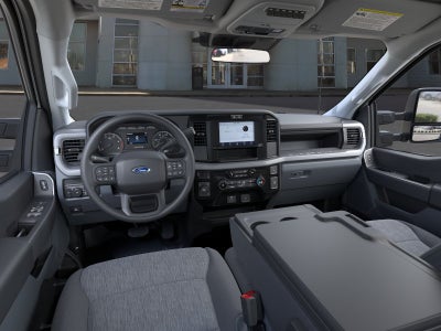 2026 Ford Super Duty F-350 DRW XL