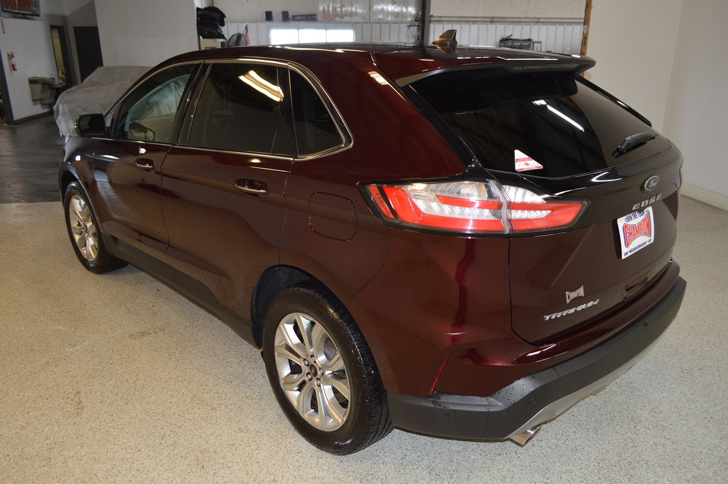 2024 Ford Edge Titanium