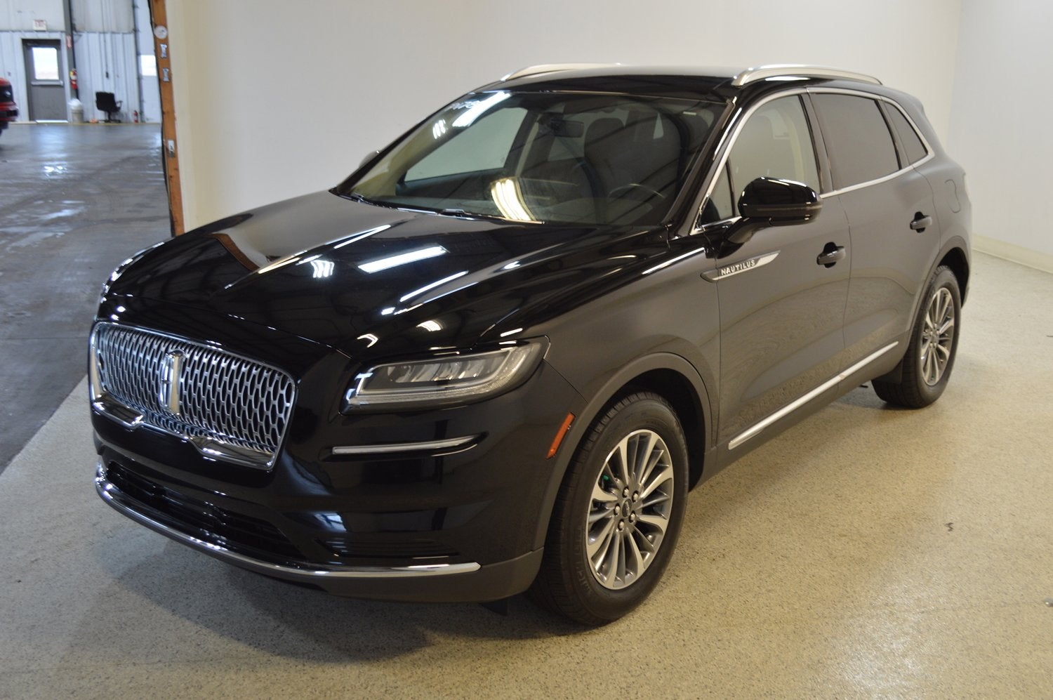 2023 Lincoln Nautilus Standard