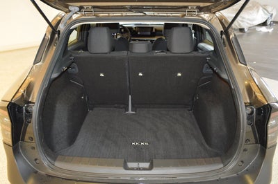 2025 Nissan Kicks S