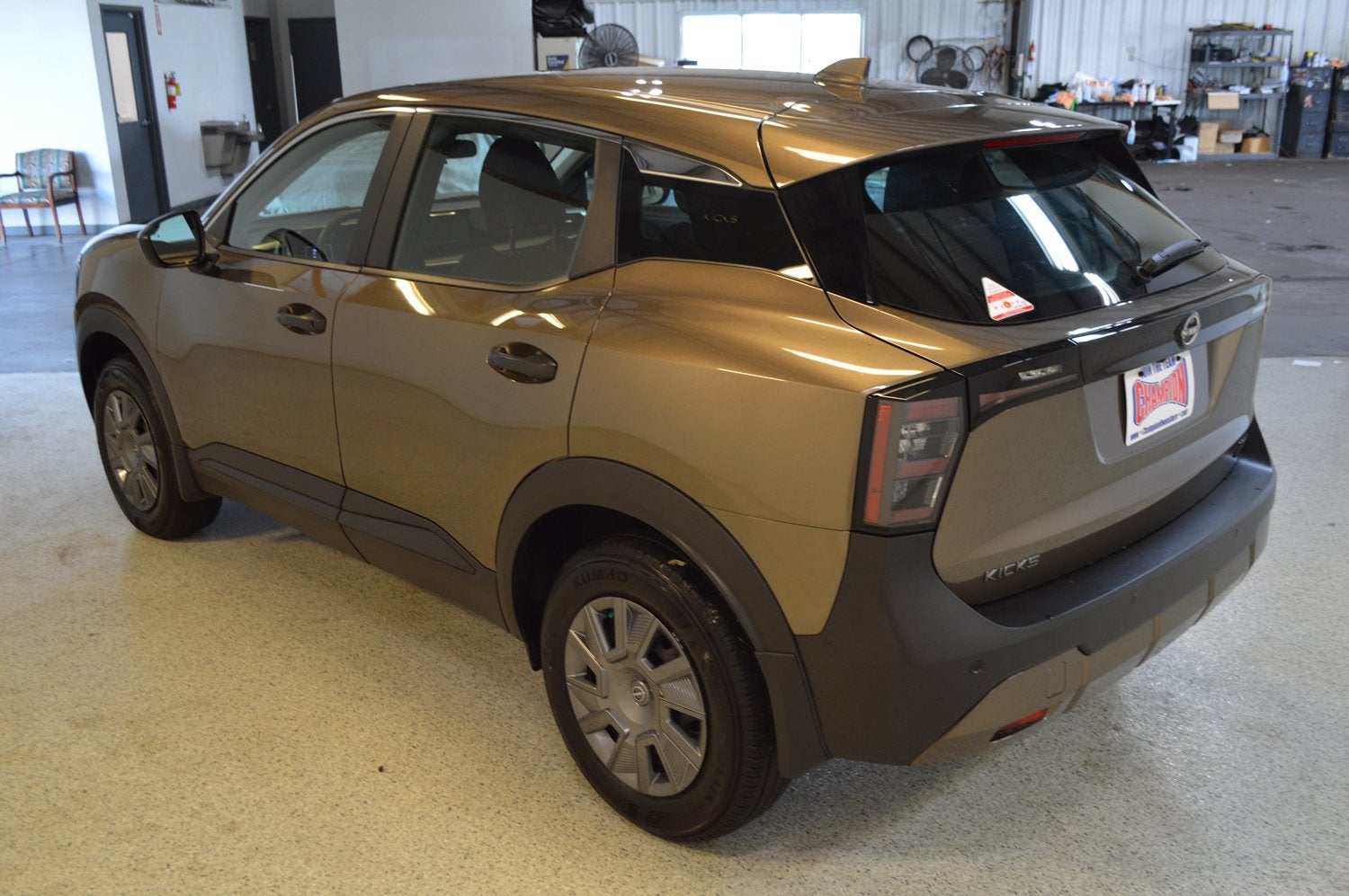 2025 Nissan Kicks S