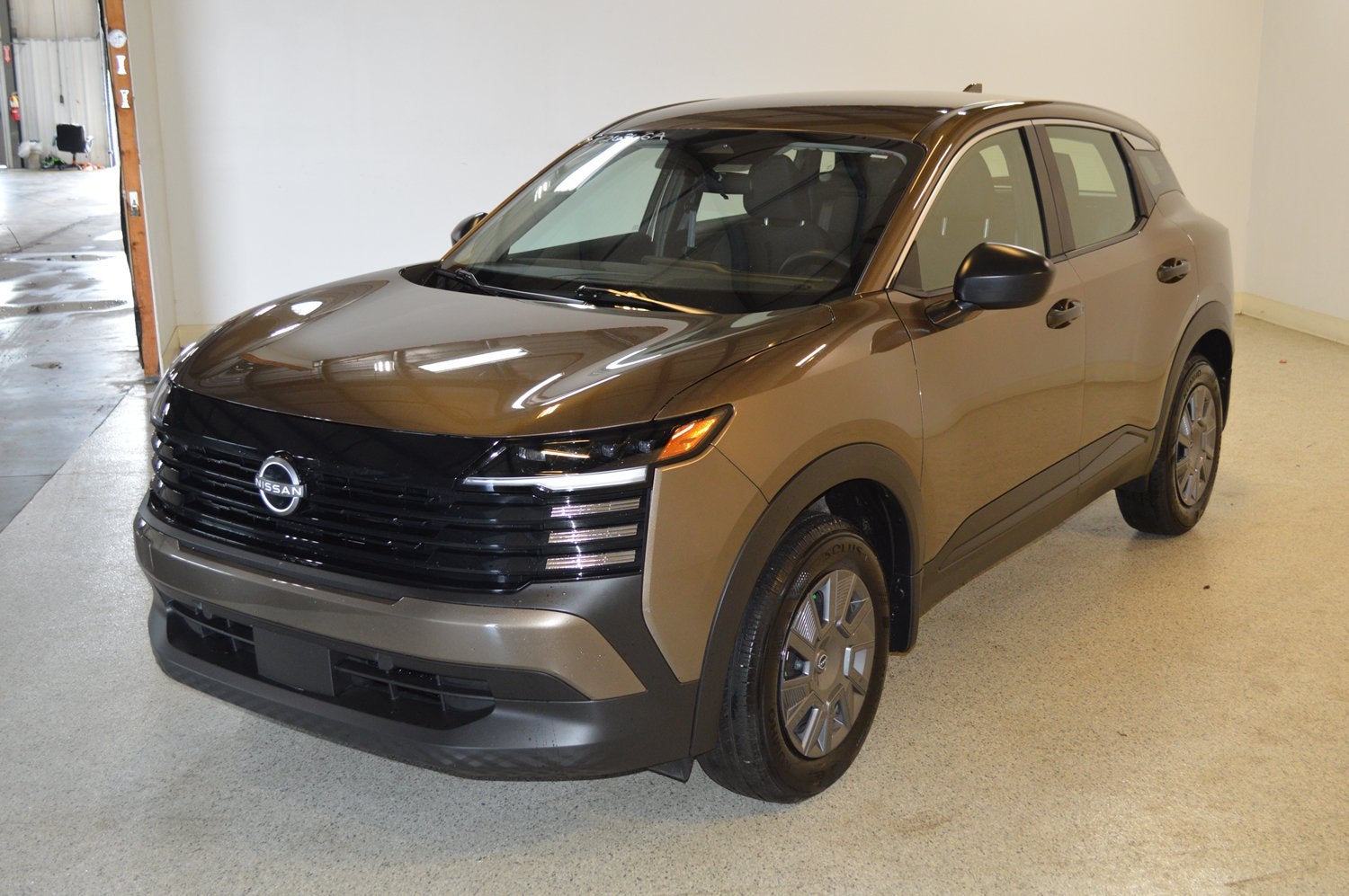2025 Nissan Kicks S