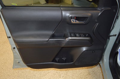 2022 Toyota Tacoma 2WD Base