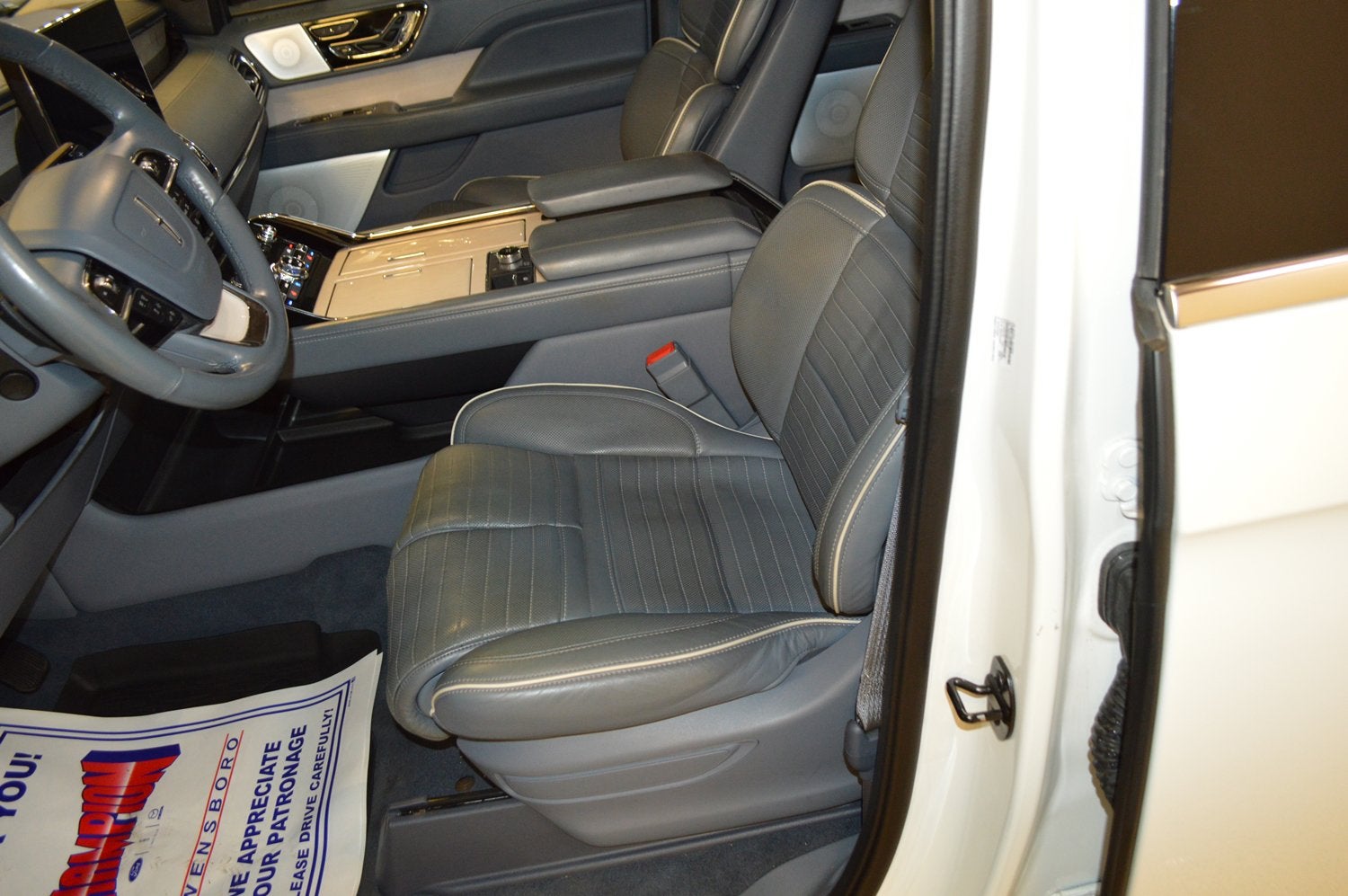 2022 Lincoln Navigator Black Label