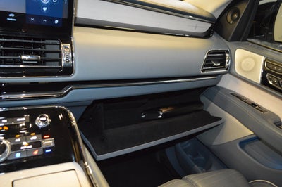 2022 Lincoln Navigator Black Label