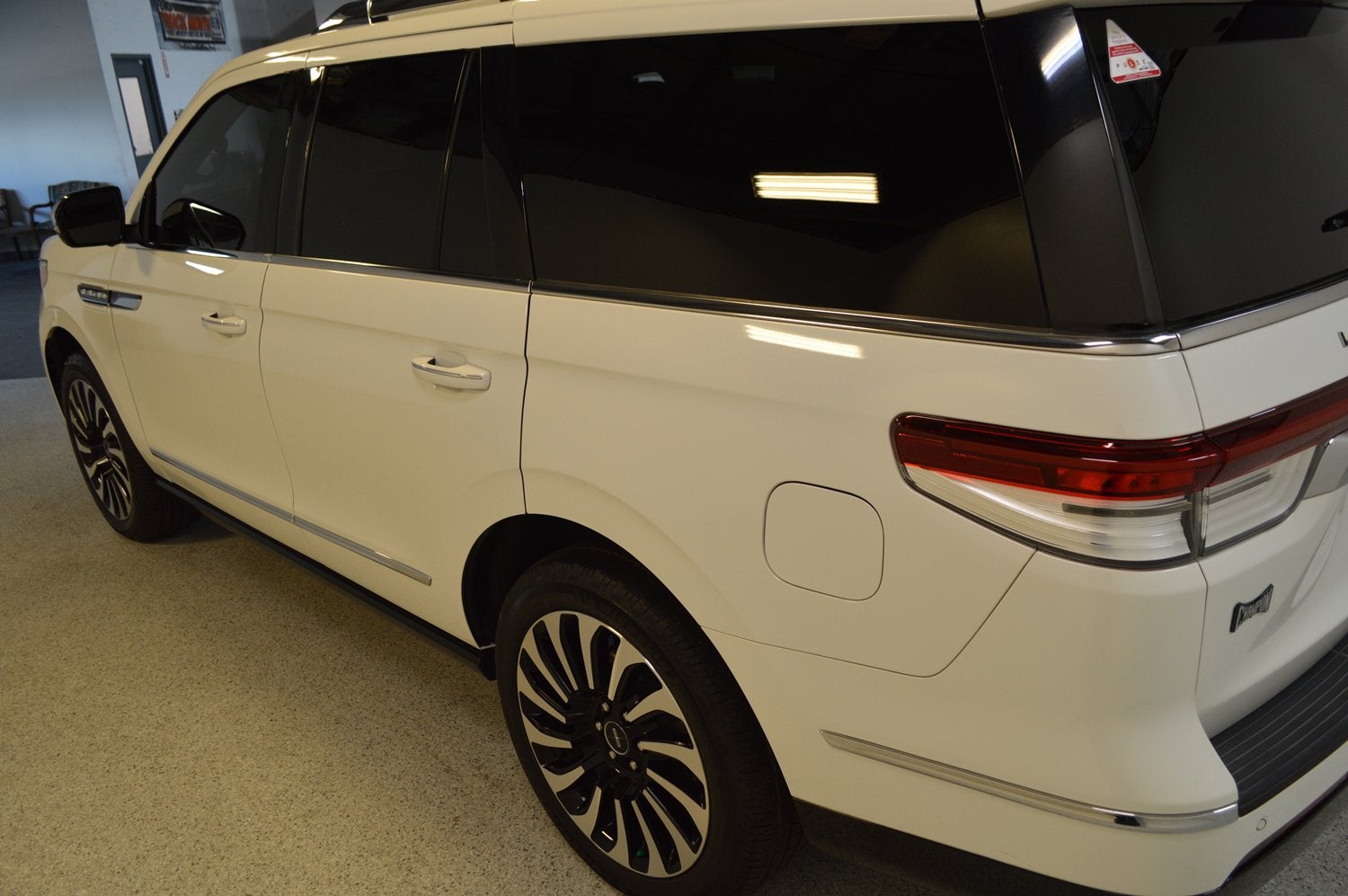 2022 Lincoln Navigator Black Label