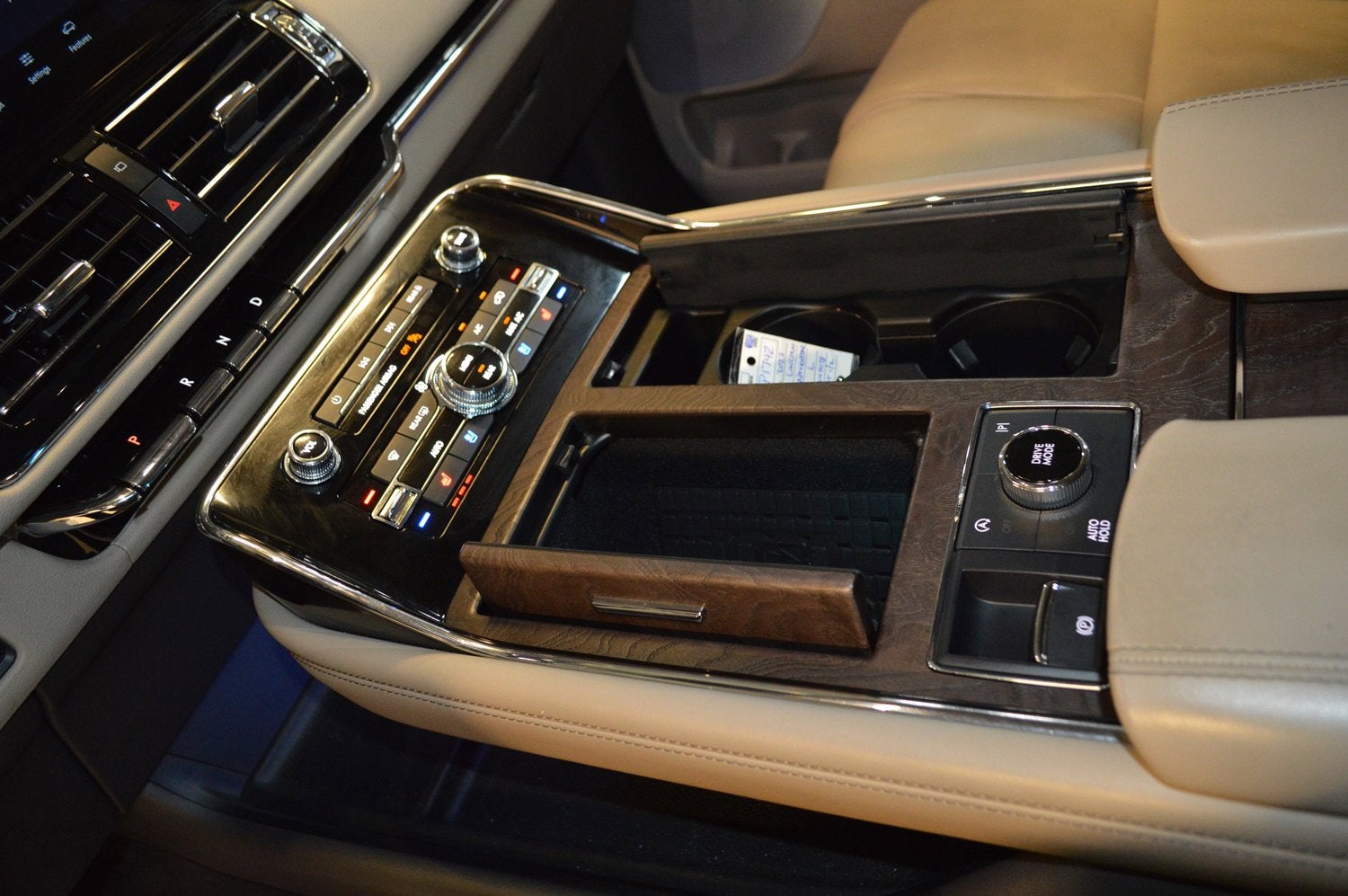 2023 Lincoln Navigator L Reserve