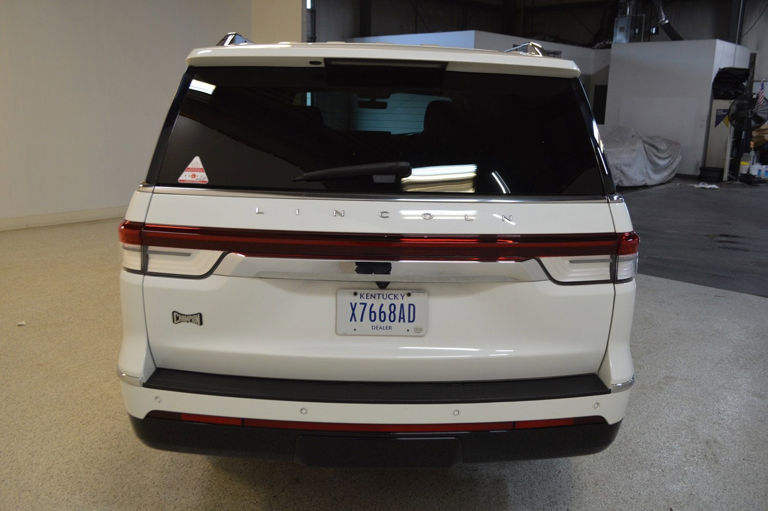 2023 Lincoln Navigator L Reserve