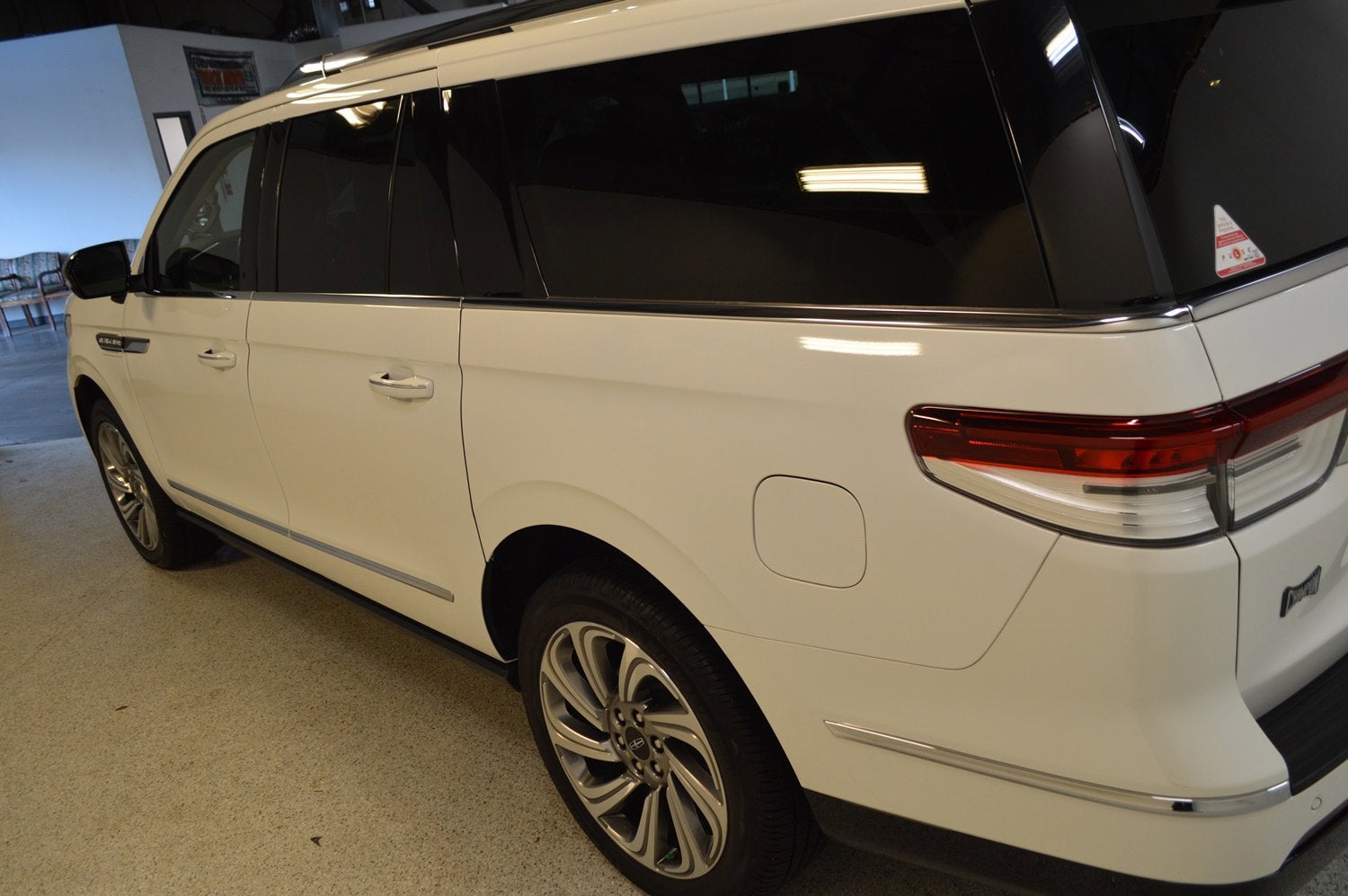 2023 Lincoln Navigator L Reserve