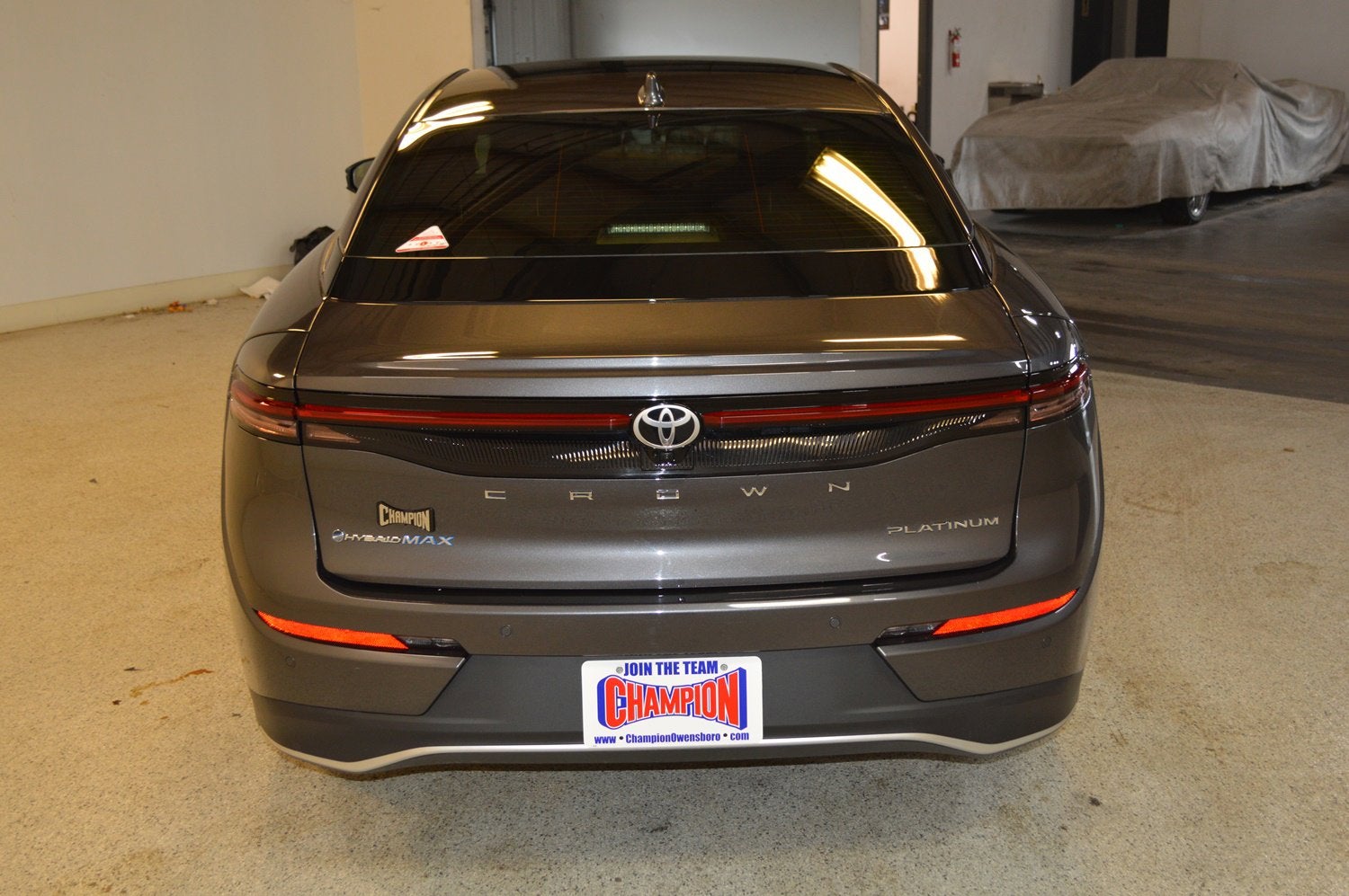 2024 Toyota Crown Platinum