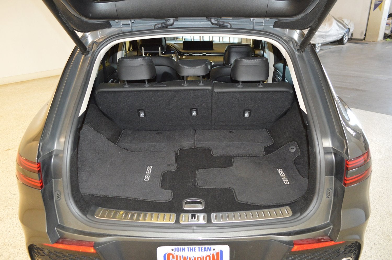 2025 Genesis GV70 2.5T