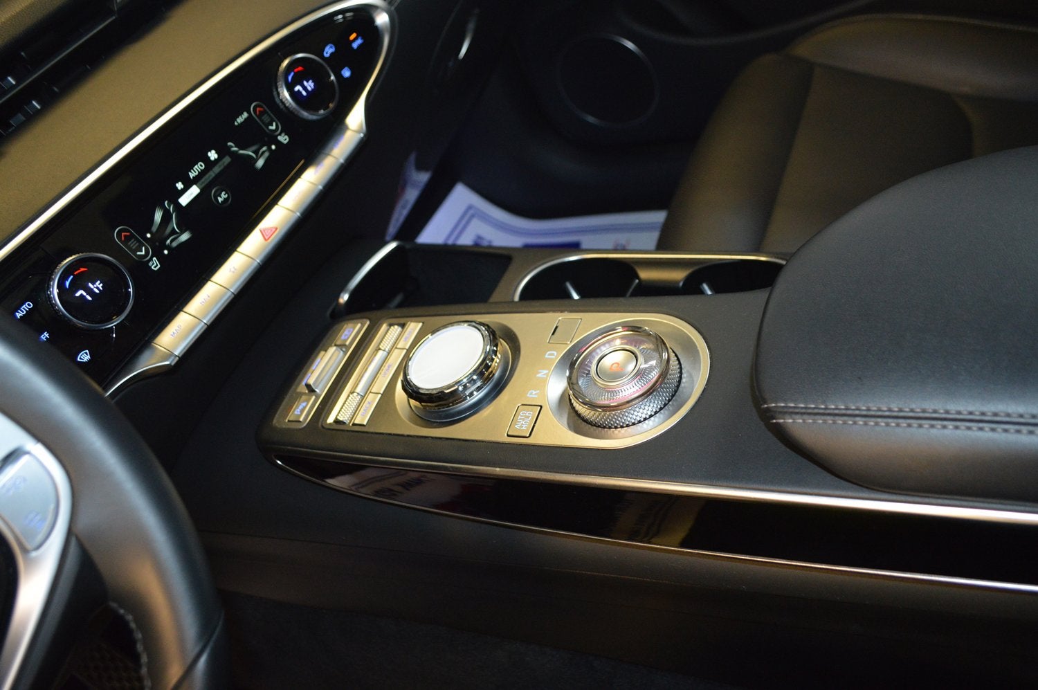 2025 Genesis GV70 2.5T