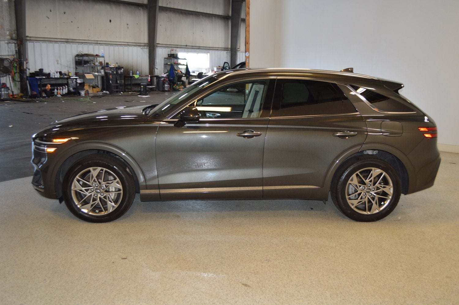 2025 Genesis GV70 2.5T